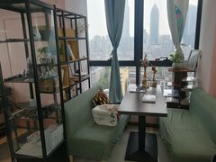 -ME觅妆·定制美妆·彩妆私教(菱角湖店)