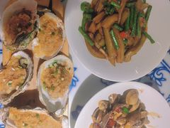 -卢大鲜鱼头捞饭(美利广场店)