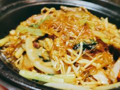 金针菇粉丝肥牛煲-有璟阁港式餐厅(国贸商城店)