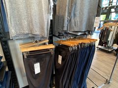 -lululemon(比斯特购物村店)