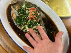 -芦茨金富饭庄·25年老字号·专做稻草鸡