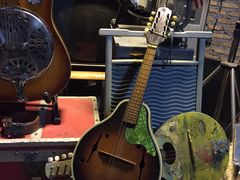 -席娜卡琳火车铁道夜市