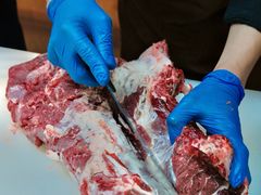 -元一希尔顿酒店·鲜切牛肉火锅禅自助餐厅