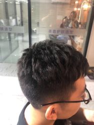 点击看大图 -Mika美嘉·烫染连锁