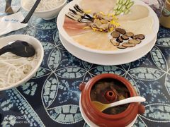 -桥香园过桥米线(国贸店)