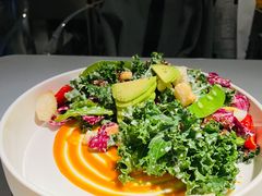浦渼色拉-璞渼咖啡 ROOF P.M. Café(浦东美术馆店)