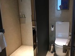 -广州天河希尔顿酒店