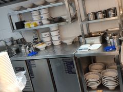 -李与白包子铺(桐梓林店)
