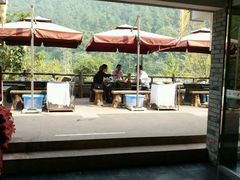 -楠柏弯休闲山庄(梨花溪店)