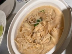 -贝勒爷·酥不腻烤鸭