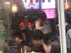 -爆炸头阿姨小四川正宗川味小吃(无任何分店)