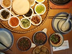 -包整·丝娃娃(一览甲秀楼风景店)