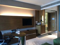 -上海滴水湖皇冠假日酒店