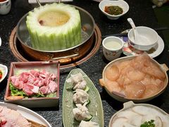 -得意咚瓜·顺德鱼生·冬瓜火锅(深圳首店)