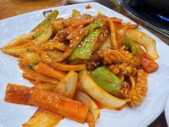 -喇喇排骨火锅·传统韩式脊骨汤(望京西园总店)