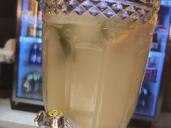 -鸣记脆皮烤鱼·海鲜烤鱼(三八广场店)