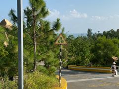 -那琴半岛地质海洋公园