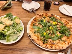 -城市大道红炉披萨烘焙坊