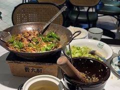 -费大厨辣椒炒肉(高铁吾悦广场店)
