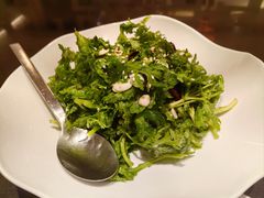 鲜杏仁蒿子苗-北京王府井希尔顿酒店·秦唐中餐厅Chynna