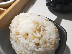 燕麦饭-新仙清汤牛腩(铜锣湾店)