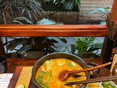-银米·云南传统过桥米线(双廊黑金冠店)