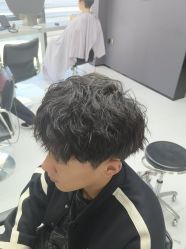 -宫铭烫发染发接发店
