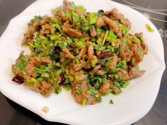 怪味牛柳-恩宏德餐馆(平山道店)