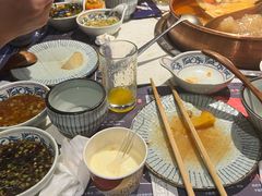 -牛村来人潮汕牛肉火锅(西单店)