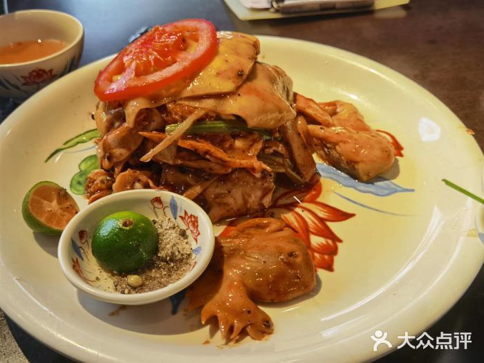 大头虾越式风味餐厅(光明广场店)越式盐焗麻油鸡图片