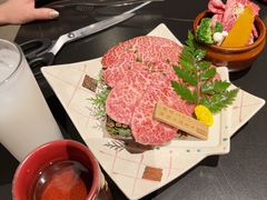 -山川小町·极番烧肉(新地假日广场店)