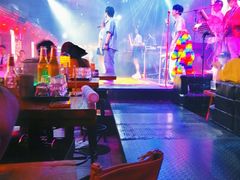 -喜鹊音乐酒馆(西街店)
