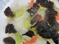 醋溜黑白菜-雅逸居海鲜小厨