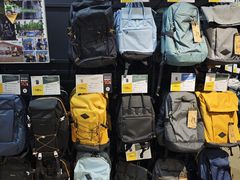 -迪卡侬(西华店)