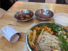 -柳州肥姨妈大骨螺蛳粉(东靖路店)