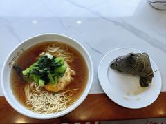 -老西白点心店