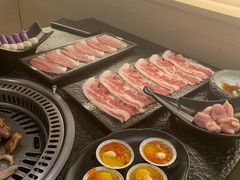-炙忧烤肉屋(中国铁建广场店)