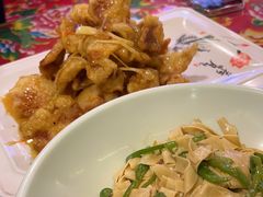 -闯关东东北农家菜(崂山石老人店)
