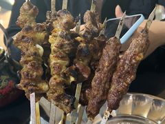 -烤肉小伙烤肉店