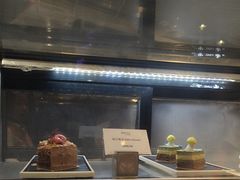 -筠咖啡西餐厅(上海国展宝龙丽筠酒店)