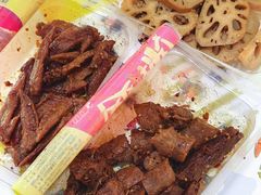 -周黑鸭(武汉江岸区黄孝河路百佳店)