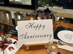 -Mark&Mars Restaurant