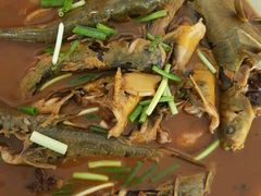 炖嘎鱼-鲜鱼居饭店