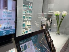-福奈特洗衣·洗鞋·奢侈品护理 (闵行龙湖天街店)