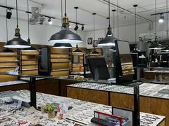 -罗伯特眼镜·蔡司官方授权(罗湖国贸店)