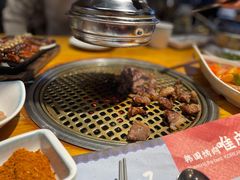 极品牛肋条-唯成•韩国炭火烤肉 유성고기