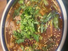 -云阿蛮云南生烫牛肉米线(奉贤路店)