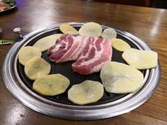 土豆片-·缸桶屋·韩式牛肋条自助烤肉(西湖D11店)