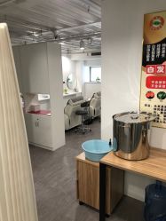 -舒欣头疗·俏丝谧语 白发脱发专业护理 