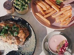 chicken&nbsp;burger-FLOVIE FLORIST CAFE